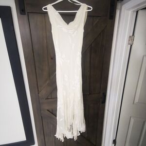 Elegant Cream Wedding Dress